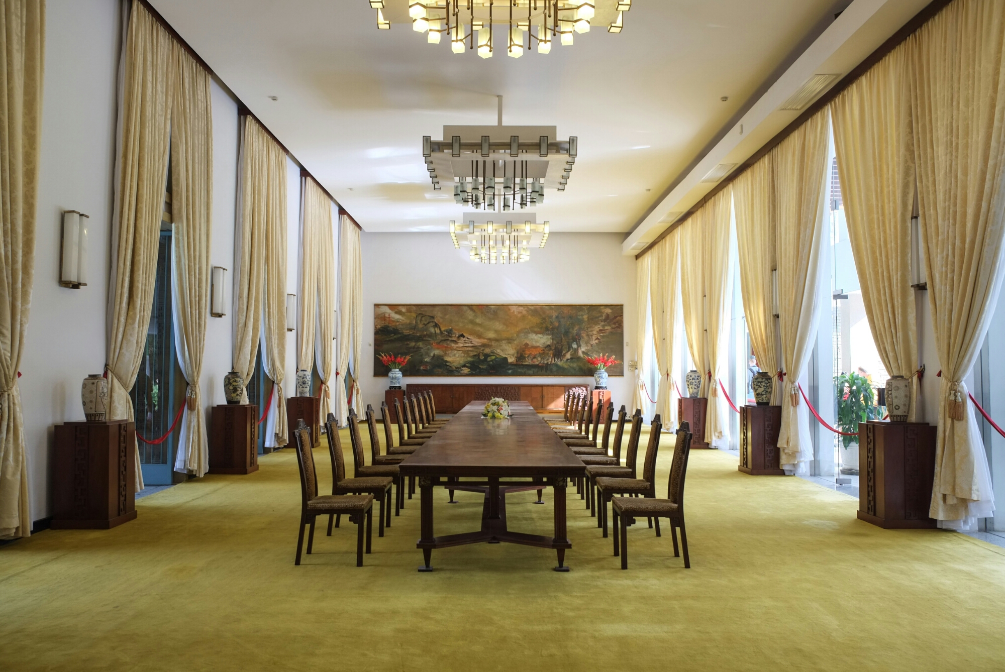 State function dining room, Reunification Palace image