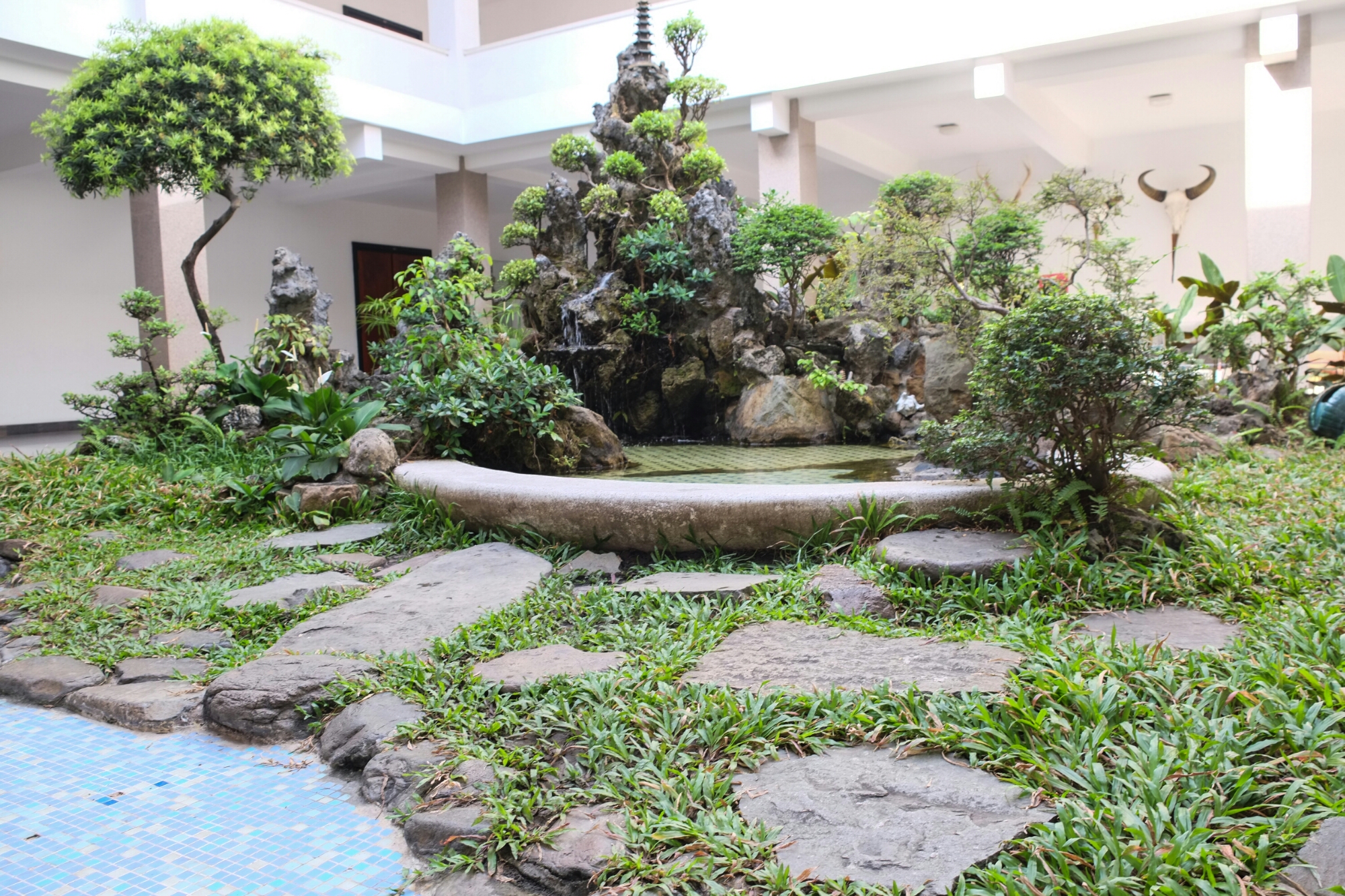 Reunification Palace Fountain image