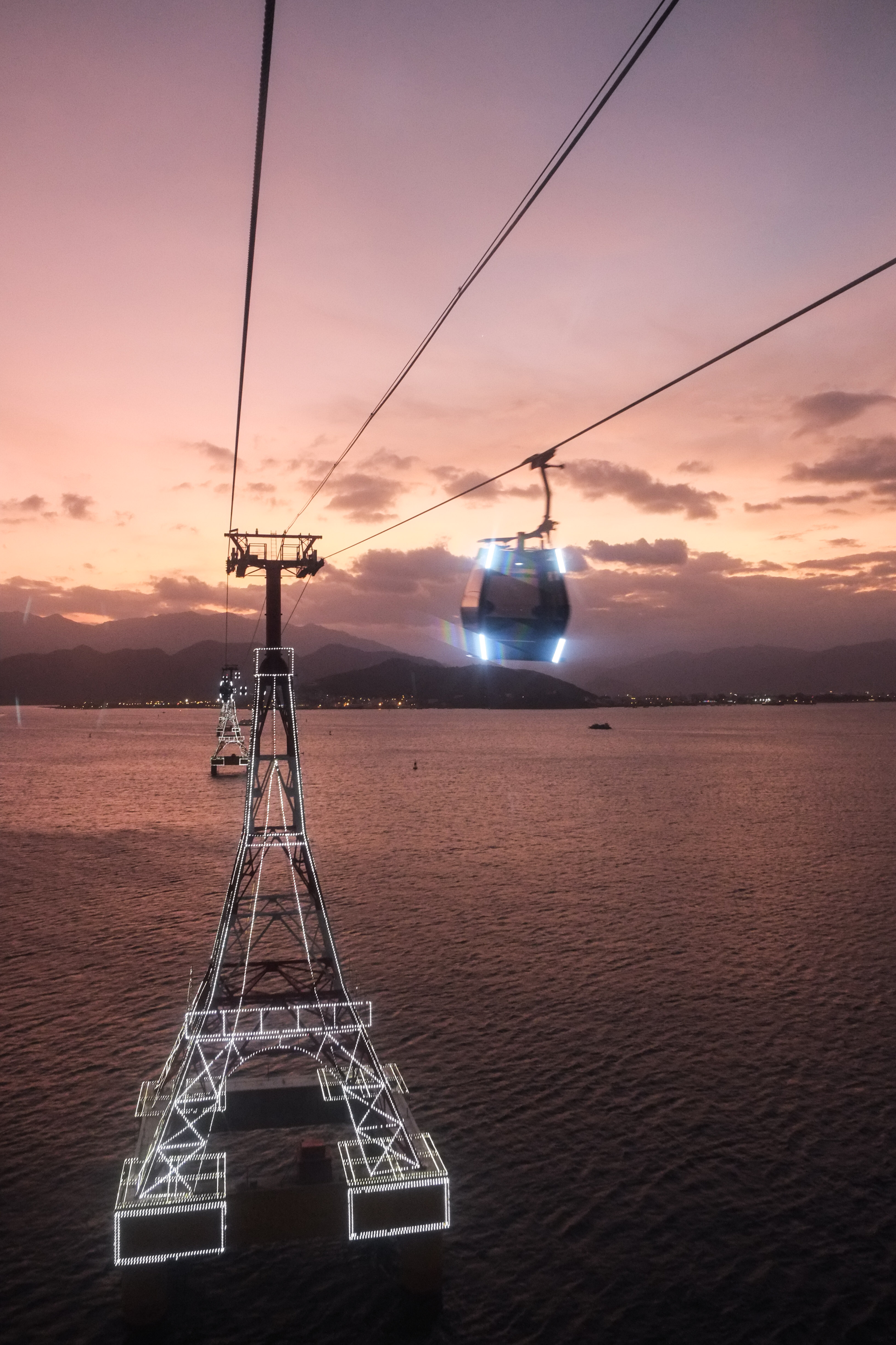 Vinpearl Cable Car image