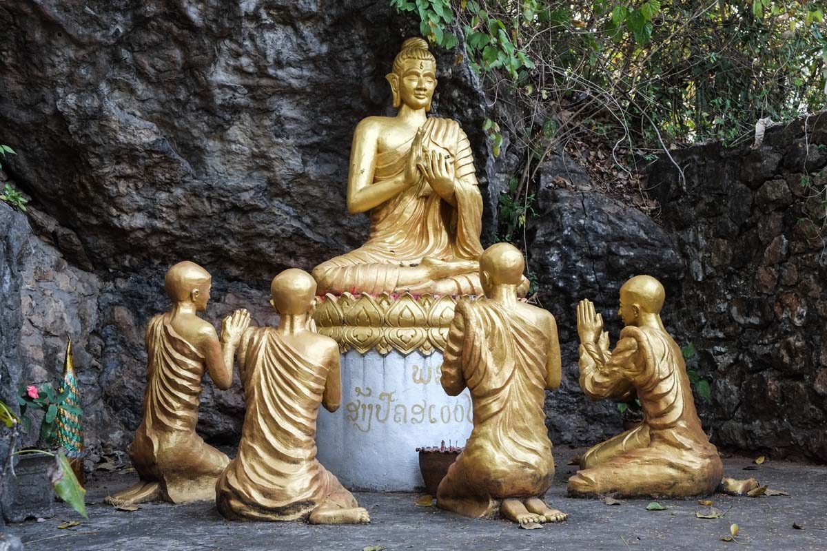 Statues at Mount Phousi image