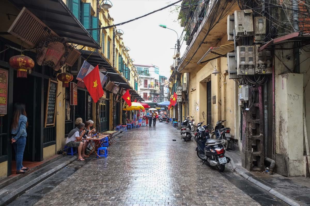 Hanoi quiet Tet street image